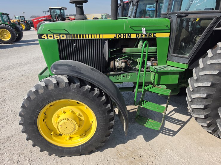 1984-john-deere-4050-image-3