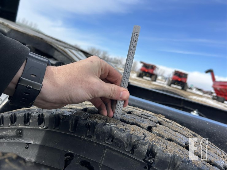 2012-peterbilt-386-image-66