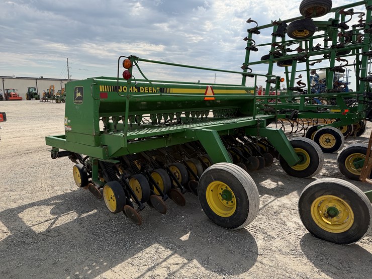 1992-john-deere-750-image-9