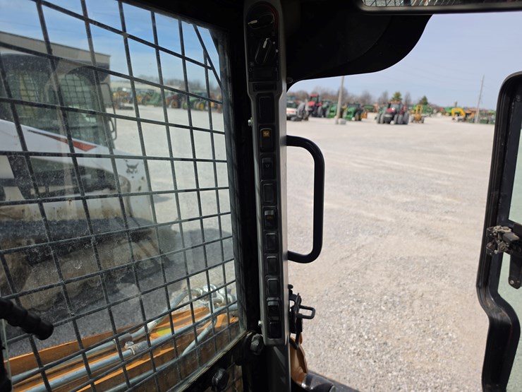 2017-case-sr175-image-10