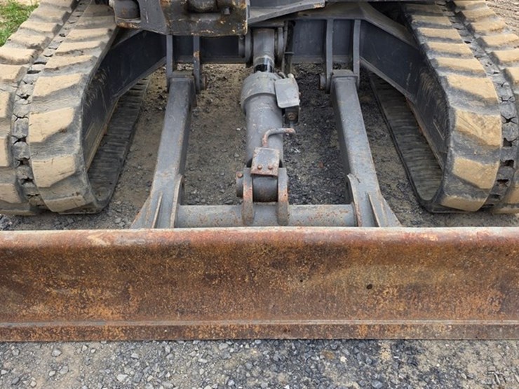 2008-volvo-ecr88-image-41