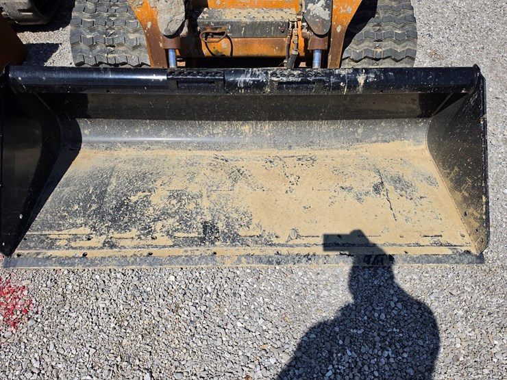 2021-case-tv450b-image-3