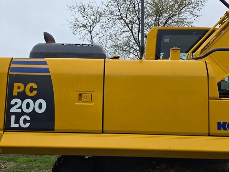 2012-komatsu-pc200-lc-8-image-18