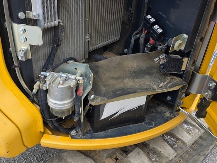 2019-deere-50g-image-48