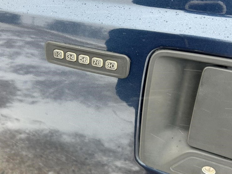 2016-ford-f350-xlt-image-13