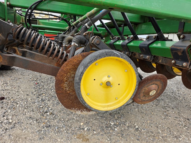 1990-john-deere-750-image-12