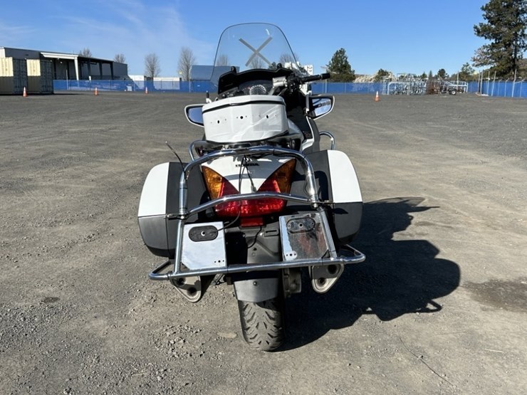 2012-honda-st1300-motorcycle-image-4