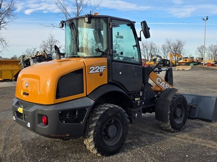 2021-case-221f-image-3