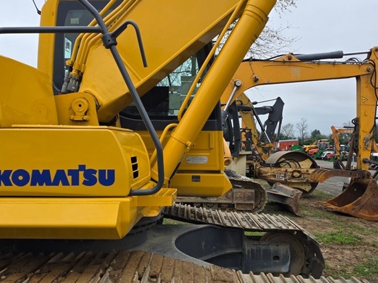 2012-komatsu-pc200-lc-8-image-15