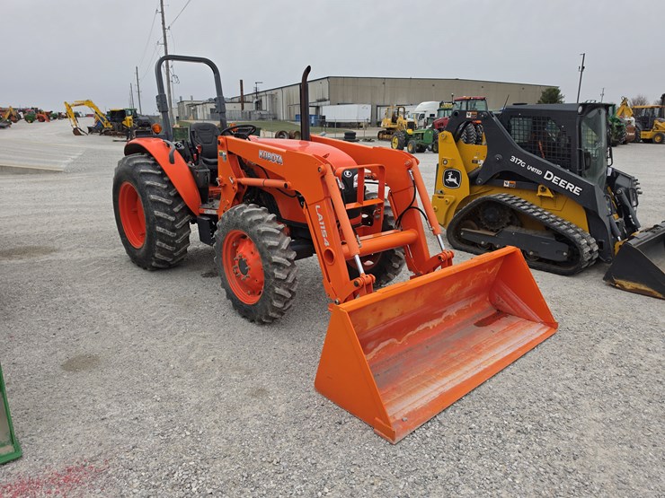 2014-kubota-m6060-image-23