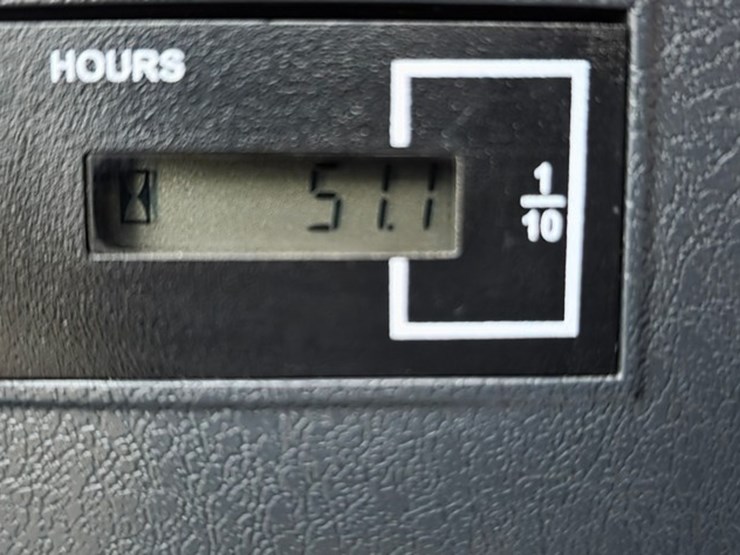 2020-new-holland-e57c-image-84