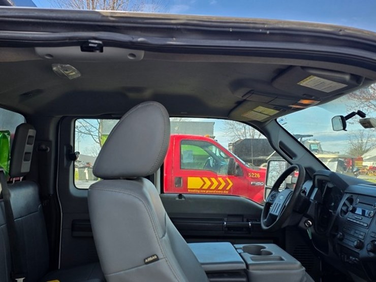 2014-ford-f350-image-48