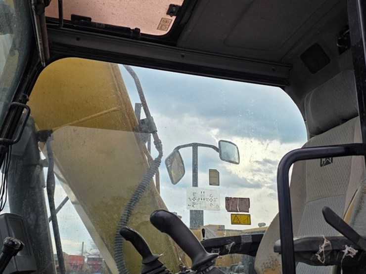 2010-caterpillar-312d-image-67