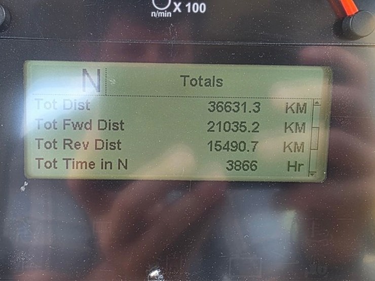 2012-caterpillar-d6t-xl-image-88