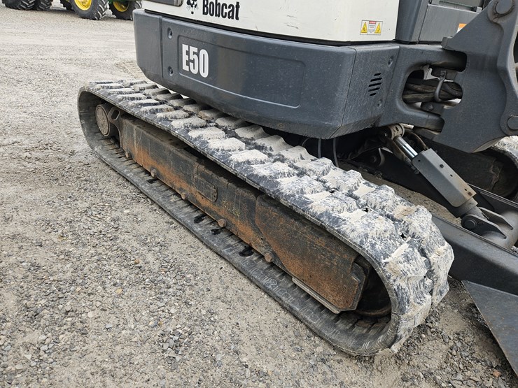 2013-bobcat-e50-image-20