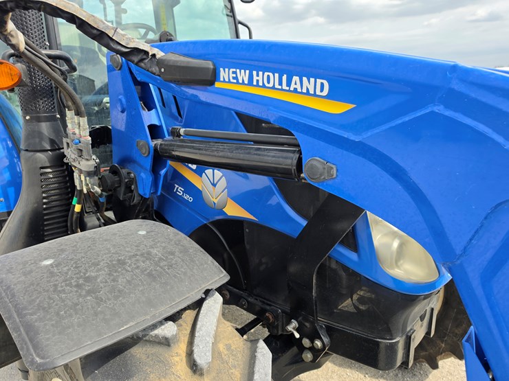 2019-new-holland-t5.120-image-23