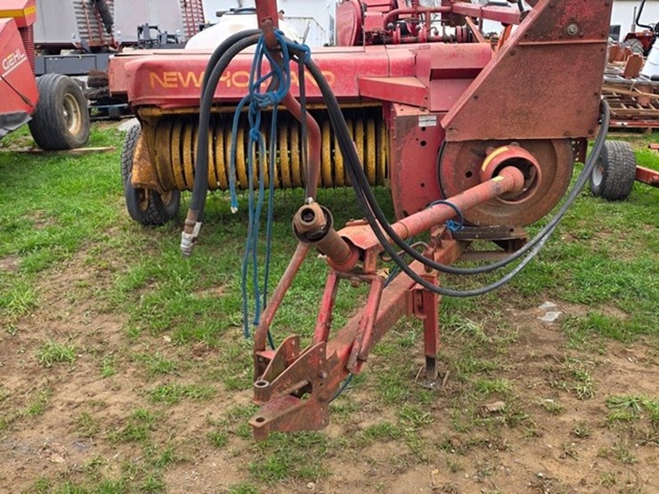 new-holland-273-image-29