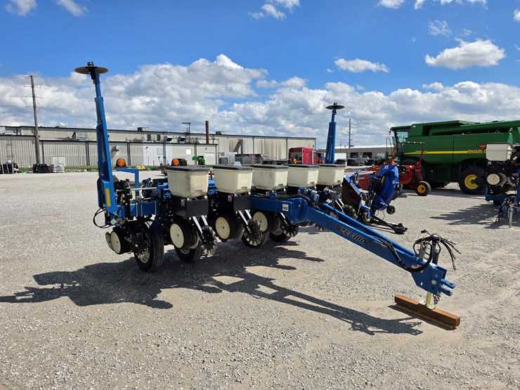 2016-kinze-3000-image-15