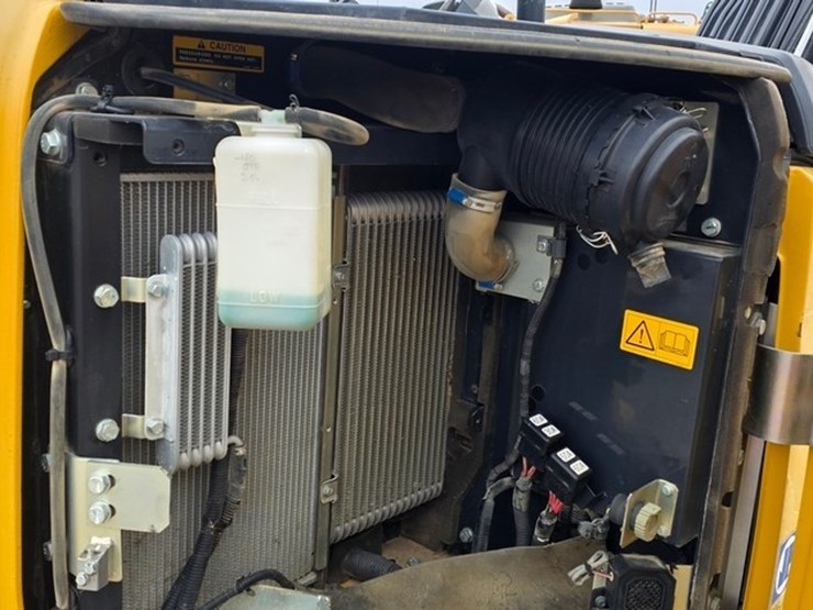 2019-deere-50g-image-49