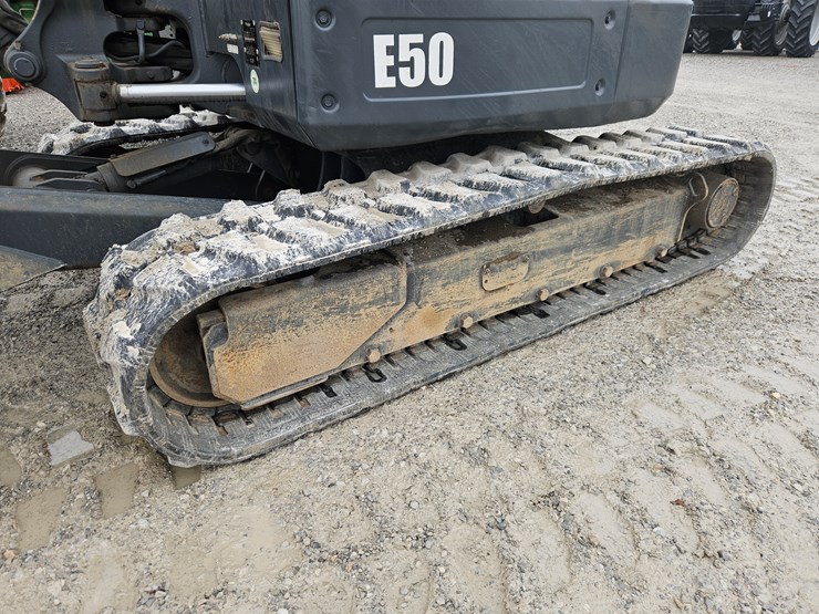 2013-bobcat-e50-image-8