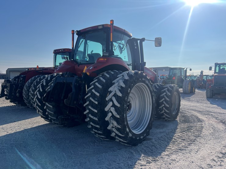 2011-case-ih-magnum-340-image-22