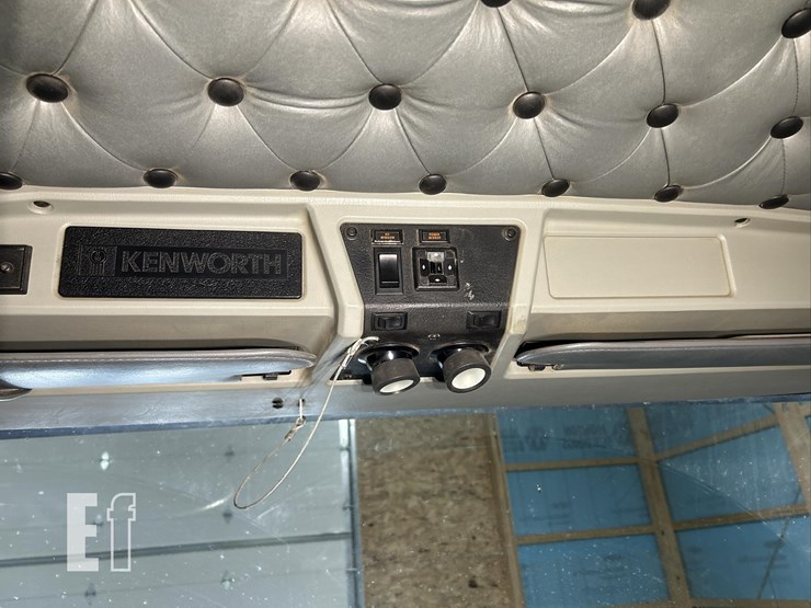 1996-kenworth-t600-image-35