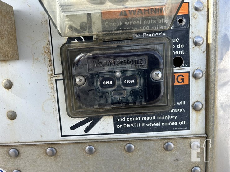 2009-wilson-grain-trailer-image-43