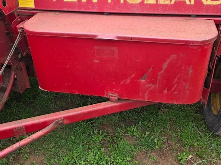 new-holland-273-image-12