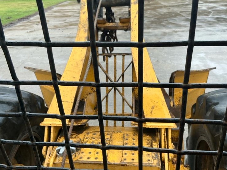 2012-deere-648-image-29