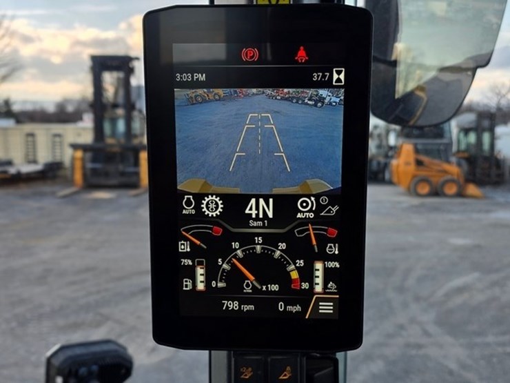 2024-caterpillar-930-image-78