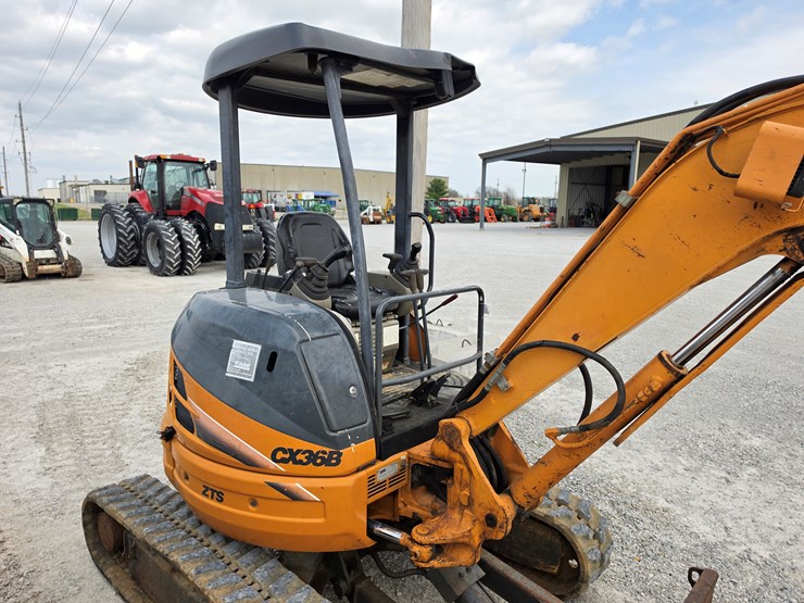 2006-case-cx36b-zts-image-22