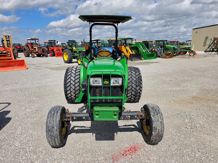 2004-john-deere-5220-image-2