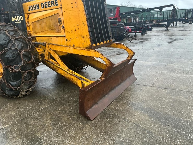 1989-john-deere-640d-image-34