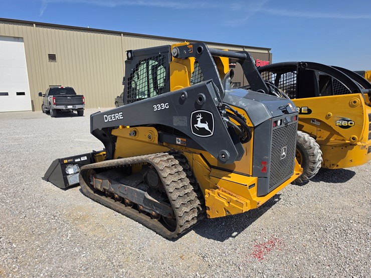 2023-deere-333g-image-16