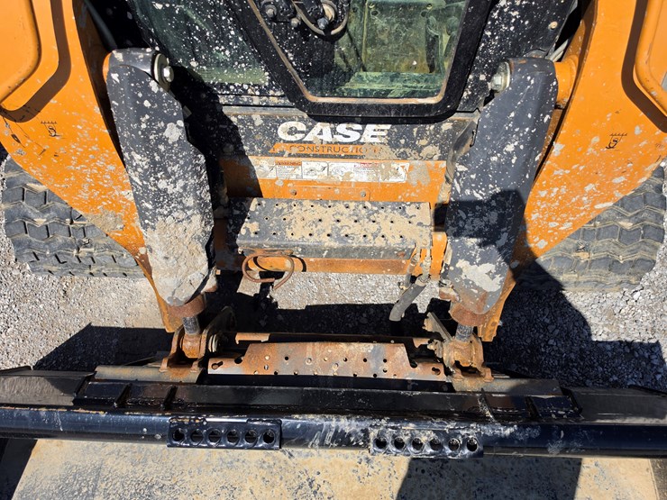 2021-case-tv450b-image-5