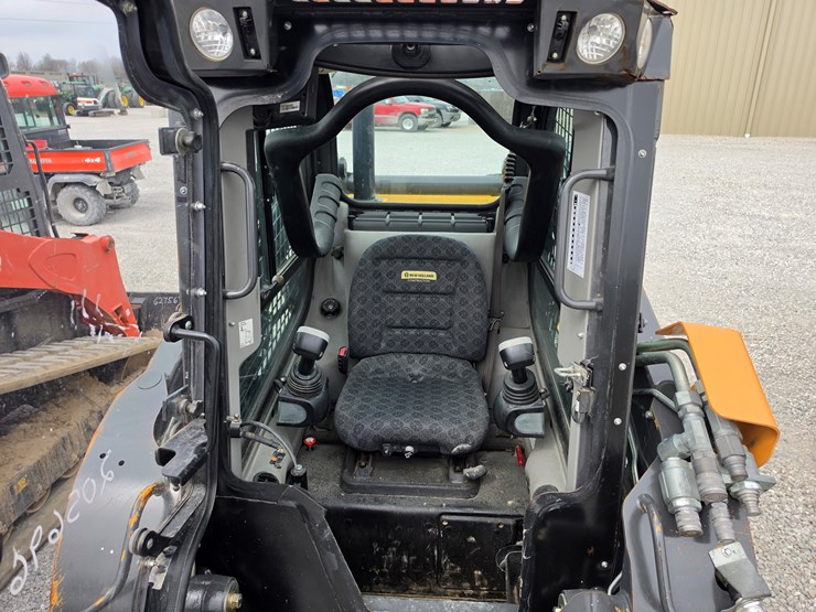 2018-new-holland-c245-image-7