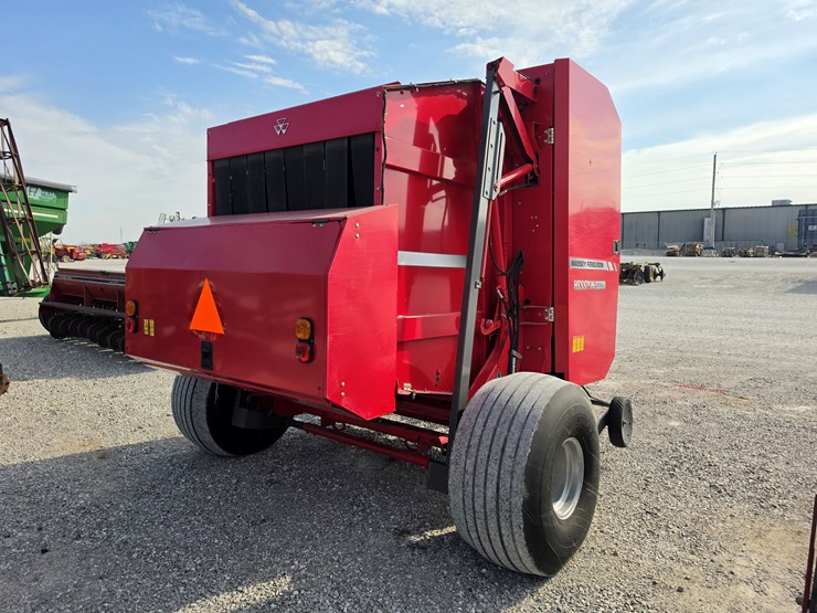 2012-massey-ferguson-2856a-image-8