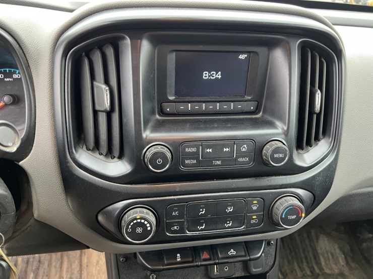 2016-chevrolet-colorado-image-37