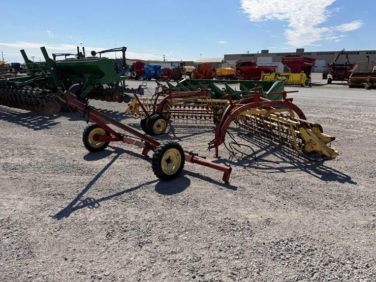 new-holland-258-image-11