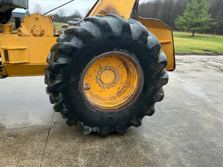 2012-deere-648-image-58