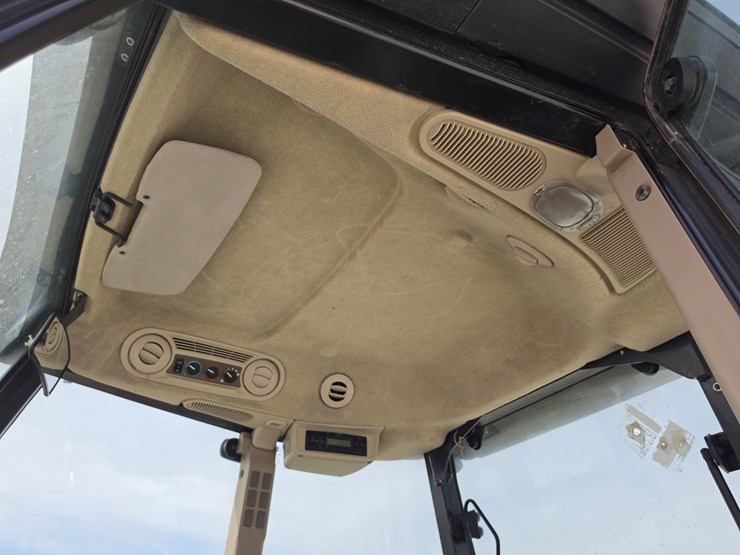 2019-john-deere-5100e-image-12