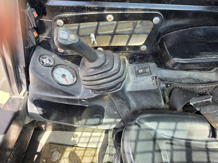 2014-terex-pt75-image-12