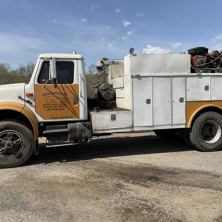 1993 INTERNATIONAL 4700