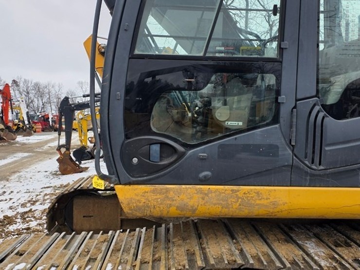 2012-deere-200d-lc-image-36