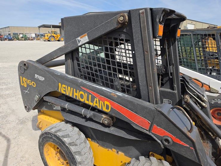 2005-new-holland-ls160-image-12