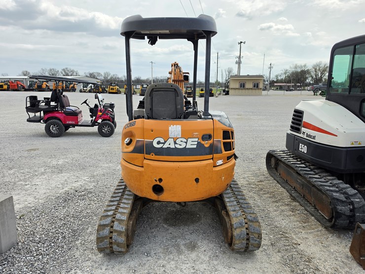 2006-case-cx36b-zts-image-16