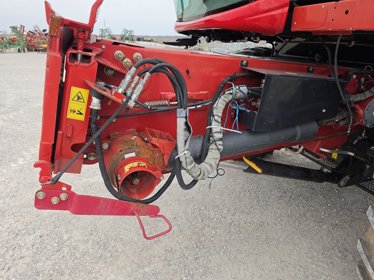 2013-case-ih-8230-image-5