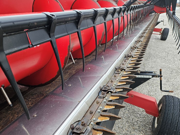 2013-case-ih-3020-image-13