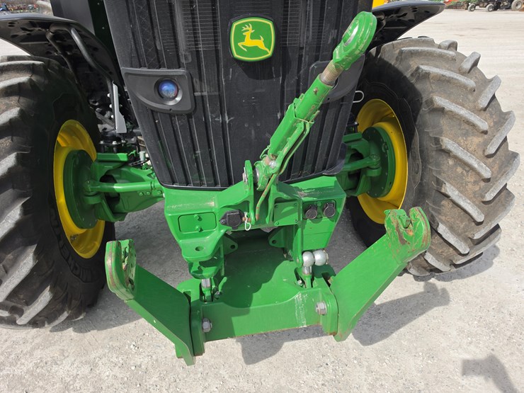 2021-john-deere-7r-210-image-3
