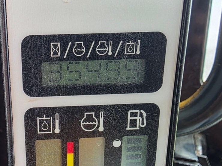 2008-new-holland-c185-image-55